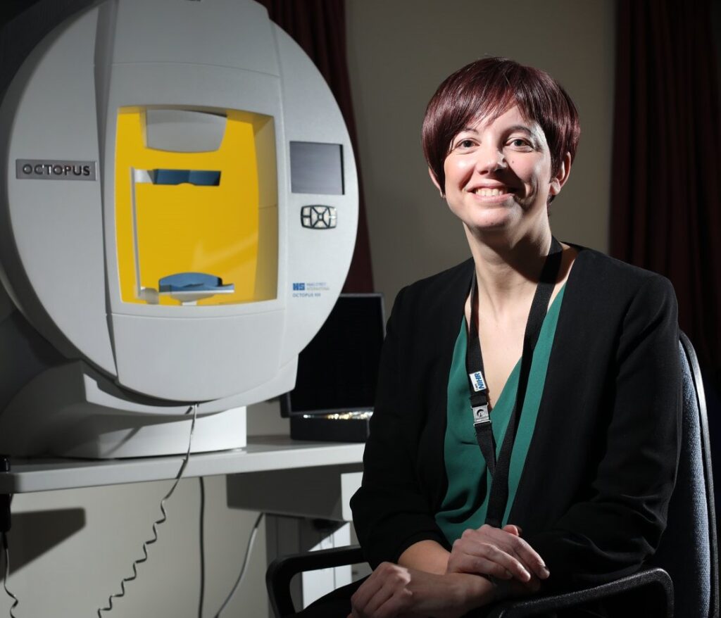 Photo of Dr Claire Howard